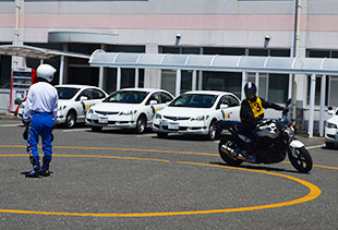 �o�C�N�̃��[�����O���K